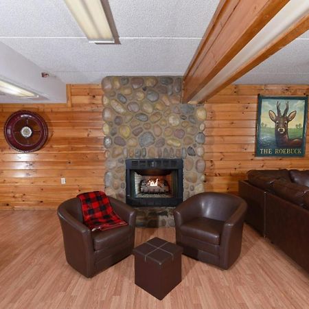 Red Oak Lodge ガトリンバーグ エクステリア 写真